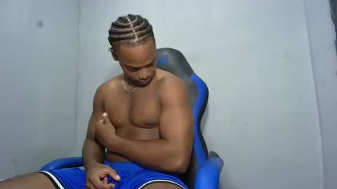 tu morenito online show from July 17, 2:40 am