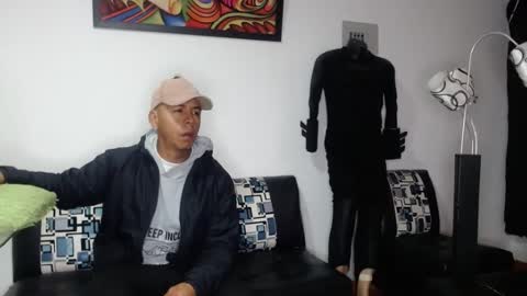 Snapshot of black_hot26 chatting on September 18, 1:57 pm black_hot26 online show from September 18, 1:57 pm