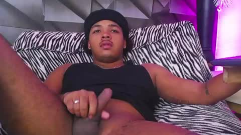 black_king_241 online show from February 4, 5:23 pm