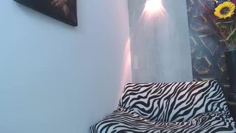 black_king_241 online show from October 13, 2:11 am