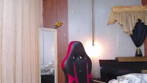 black_king_241 online show from April 22, 10:44 pm