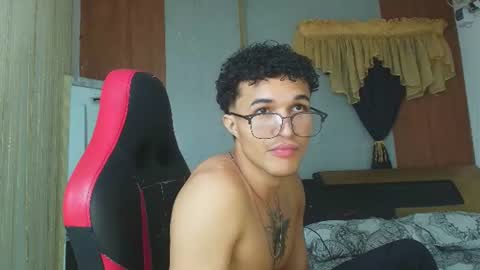 black_king_241 online show from June 20, 7:33 am