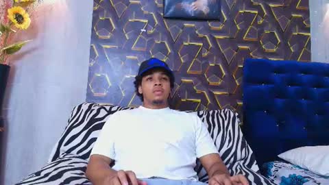 black_king_241 online show from June 28, 5:19 pm