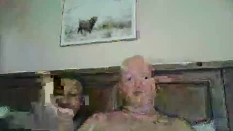 Snapshot of black_n_white4 chatting on December 28, 12:26 am black_n_white4 online show from December 28, 12:26 am