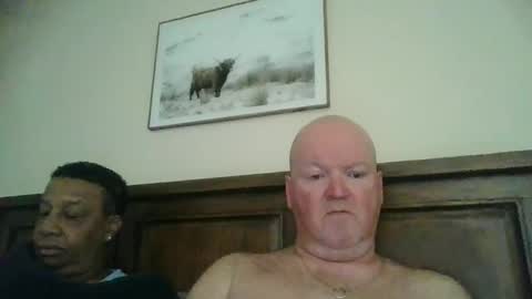 Snapshot of black_n_white4 chatting on January 6, 11:42 pm black_n_white4 online show from January 6, 11:42 pm