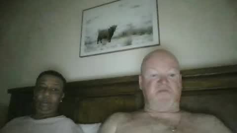 Snapshot of black_n_white4 chatting on January 11, 11:24 pm black_n_white4 online show from January 11, 11:24 pm