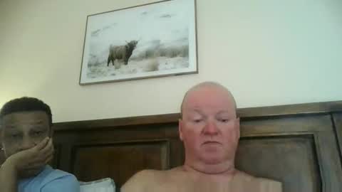 Snapshot of black_n_white4 chatting on January 26, 10:46 pm black_n_white4 online show from January 26, 10:46 pm