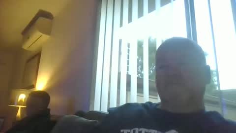 Snapshot of black_n_white4 chatting on March 3, 8:49 am black_n_white4 online show from March 3, 8:49 am