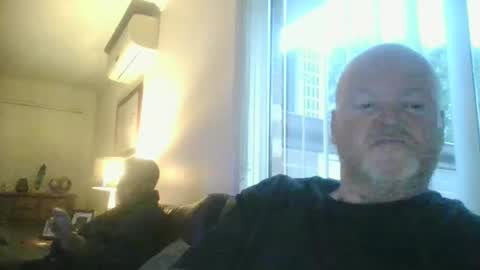 Snapshot of black_n_white4 chatting on March 10, 8:48 am black_n_white4 online show from March 10, 8:48 am