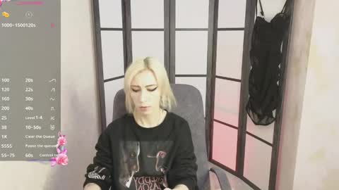 Emily online show from May 1, 8:30 am