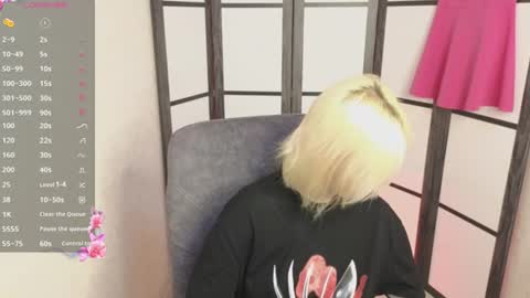 Emily online show from June 21, 8:28 am