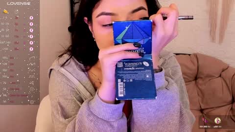 Snapshot of black_pant3r chatting on January 8, 2:25 am Mon Mon online show from January 8, 2:25 am