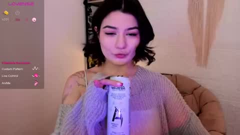 Snapshot of black_pant3r chatting on February 23, 2:40 am Mon Mon online show from February 23, 2:40 am