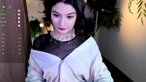 Snapshot of black_pant3r chatting on February 26, 5:53 am Mon Mon online show from February 26, 5:53 am