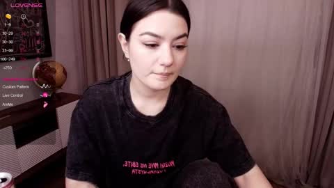 Snapshot of black_pant3r chatting on October 19, 2:45 am Mon Mon online show from October 19, 2:45 am