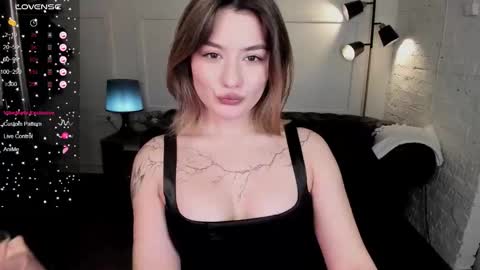 Snapshot of black_pant3r chatting on November 7, 8:47 am Mon Mon online show from November 7, 8:47 am