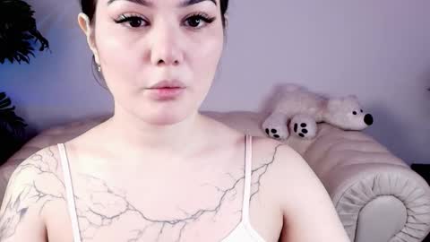 Snapshot of black_pant3r chatting on February 19, 2:40 am Mon Mon online show from February 19, 2:40 am