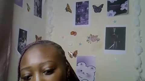 Snapshot of black_rosey chatting on February 2, 12:37 pm veraa online show from February 2, 12:37 pm