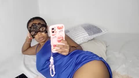 Black rossy online show from December 1, 5:40 pm