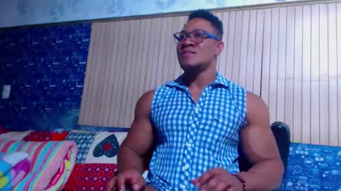 duglas online show from March 1, 7:16 pm