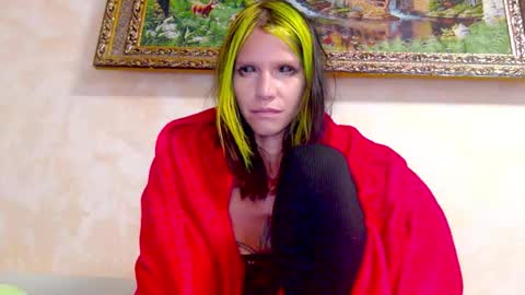 Snapshot of black_sswan chatting on September 29, 8:52 am Kristin online show from September 29, 8:52 am