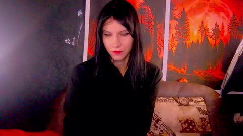 Snapshot of black_sswan chatting on November 7, 11:54 am Kristin online show from November 7, 11:54 am