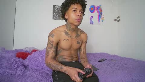 black_tentationx online show from April 28, 11:43 pm