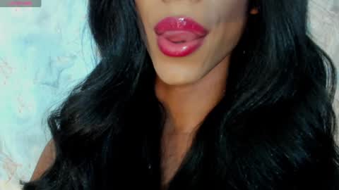 Snapshot of blackbeauty_ts chatting on February 2, 4:00 pm Nina online show from February 2, 4:00 pm