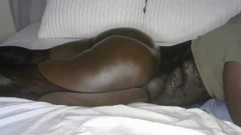 Snapshot of blackbhooty chatting on May 8, 2:28 am blackbhooty online show from May 8, 2:28 am