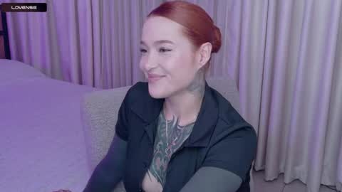 Snapshot of blackcybergirl chatting on May 6, 5:51 pm Inst Blackcybergirl online show from May 6, 5:51 pm