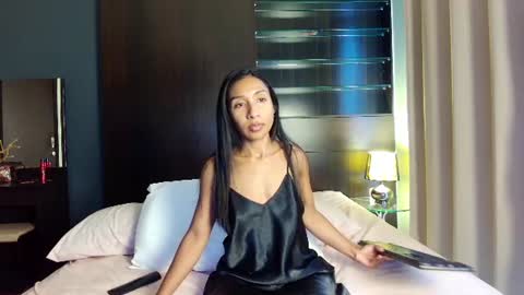 Snapshot of blackd0ll chatting on June 9, 7:20 am Angye online show from June 9, 7:20 am