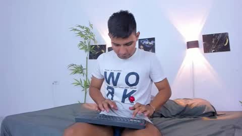 blacke online show from February 7, 2:04 am