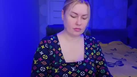 Snapshot of blackeyes11 chatting on February 9, 12:03 am blackeyes11 online show from February 9, 12:03 am