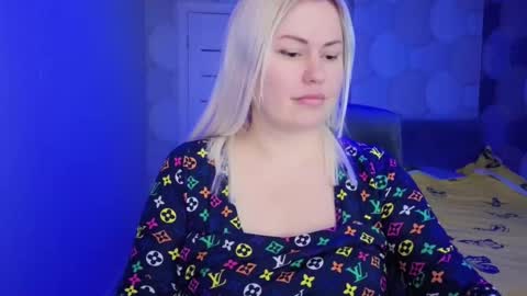 Snapshot of blackeyes11 chatting on March 1, 12:12 am blackeyes11 online show from March 1, 12:12 am