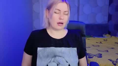 Snapshot of blackeyes11 chatting on March 3, 5:02 am blackeyes11 online show from March 3, 5:02 am