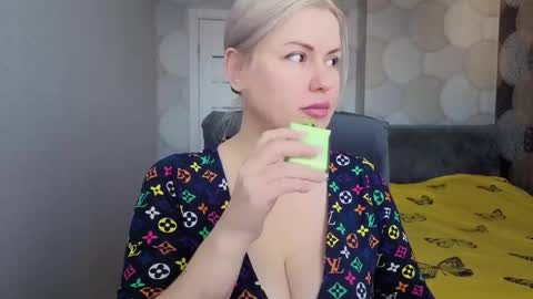 blackeyes11 online show from May 4, 3:57 am