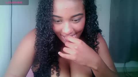 Shophie White online show from July 17, 1:18 pm