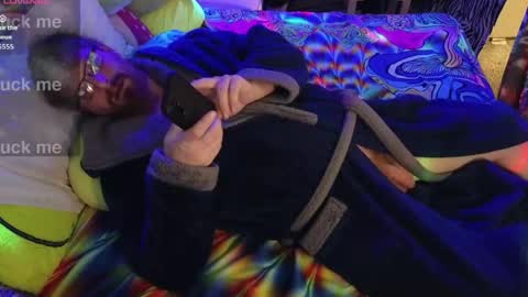 blacklightparty69 online show from May 3, 1:00 am