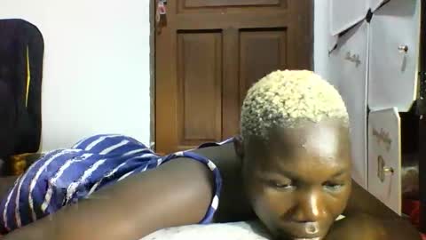 blackmarvel02 online show from December 21, 10:00 am