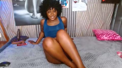 Smiley sylivia online show from April 25, 12:46 am