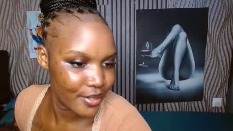 Snapshot of blackmellanin_ chatting on May 11, 12:11 pm Smiley sylivia online show from May 11, 12:11 pm