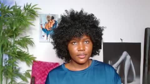 Snapshot of blackmellanin_ chatting on July 13, 11:18 pm Smiley sylivia online show from July 13, 11:18 pm