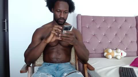 Twtter 1MikeBeckford            Onlyfns beckfordmike online show from January 28, 12:43 pm