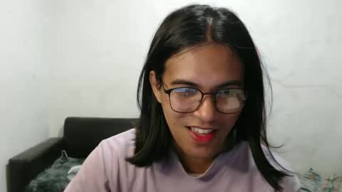 Snapshot of blackpinayts chatting on December 5, 7:06 pm Ellez online show from December 5, 7:06 pm