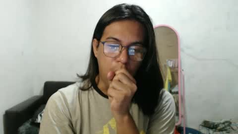 Snapshot of blackpinayts chatting on December 31, 2:29 am Ellez online show from December 31, 2:29 am