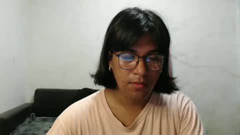 Snapshot of blackpinayts chatting on March 4, 11:43 pm Ellez online show from March 4, 11:43 pm