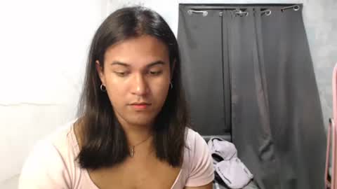 Snapshot of blackpinayts chatting on December 2, 6:25 pm Ellez online show from December 2, 6:25 pm