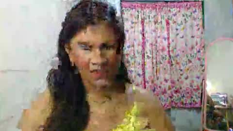 Ellez online show from May 1, 1:26 pm