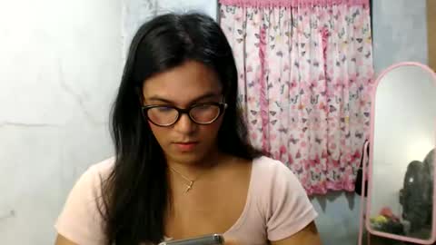 Ellez online show from May 29, 8:07 pm