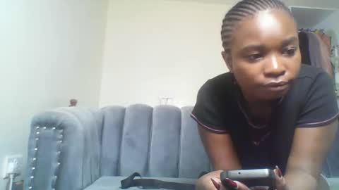 Snapshot of blackprincess25 chatting on November 9, 11:14 pm Lorraine online show from November 9, 11:14 pm